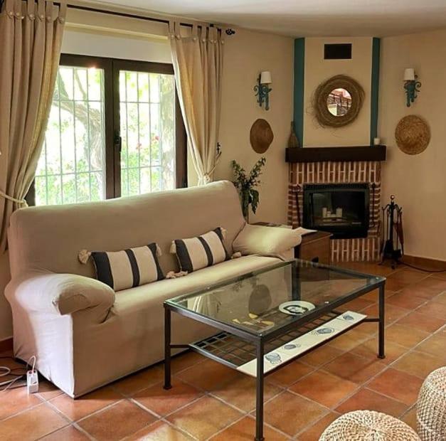 Casa Rural En Candeleda Con Piscina Y Un Maravilloso Jardin Εξωτερικό φωτογραφία
